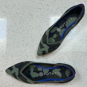 Rothy’s point olive camo flats. Size 8.